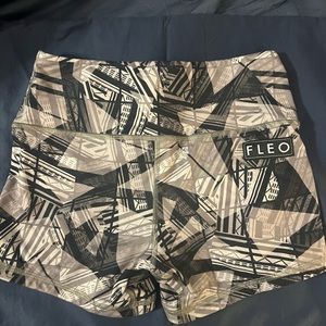 Fleo shorts